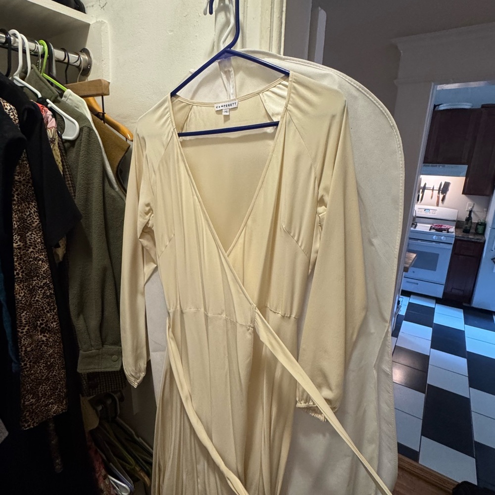 Kamperett Silk Wrap Dress - Picture 3 of 4